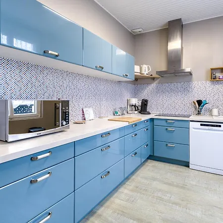 Casa vacanze Maison Familiale à Châtelaillon-plage, 800m De La Plage, 3 Chambres, Jardin Clôturé, Proche La Rochelle - Fr-1-535-57